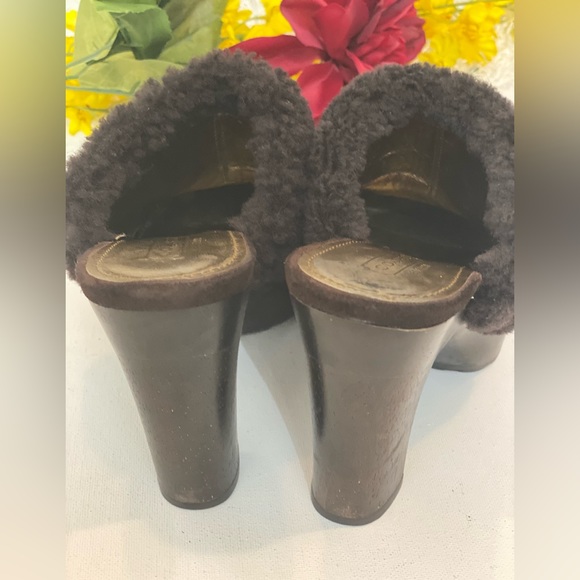 COACH brand women shoes size 6.5 , unique and beautiful…rare find!!! - Picture 4 of 4